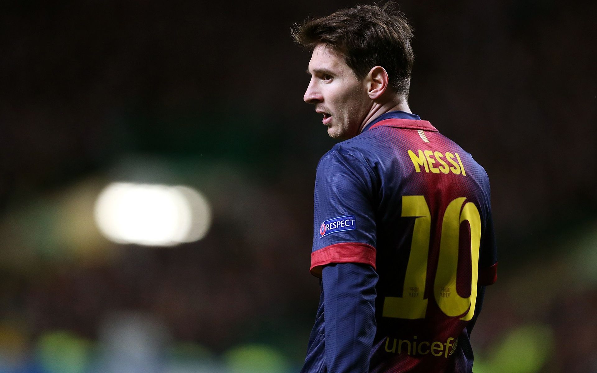 对于球员个 对于球员个