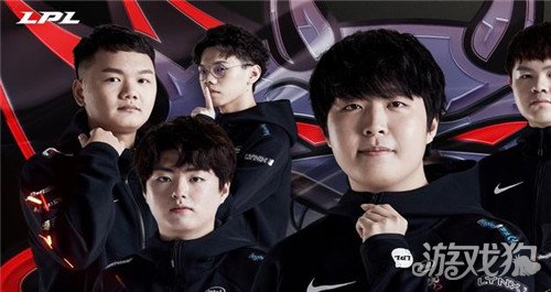 自己的球探 自己的球探