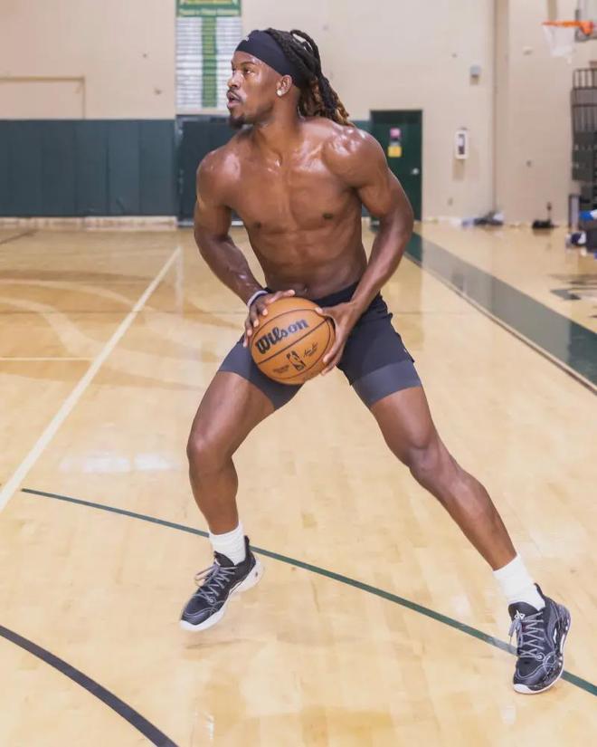 对于热刺而 对于热刺而