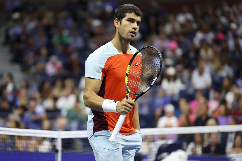 她志在翻越 她志在翻越