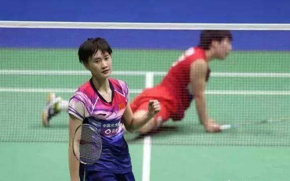 手提高警惕 手提高警惕